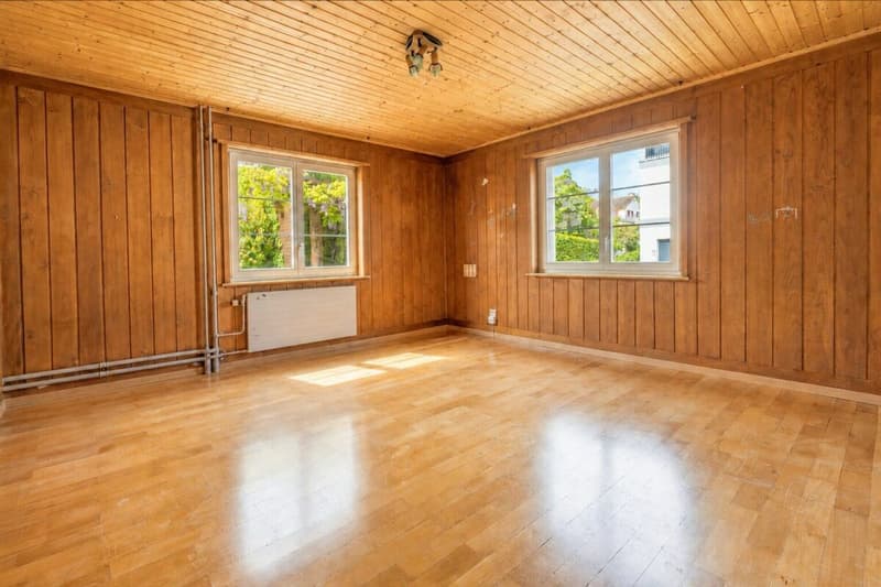 Spacious 8.5-room family house with plenty of space and potential (10)