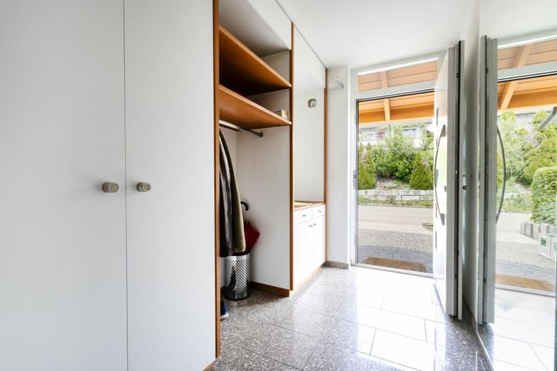 4.5-Zimmer-Eckhaus mit Ausbaupotenzial, grossem Garten und steuergünstiger Wohnlage in Seuzach (4)
