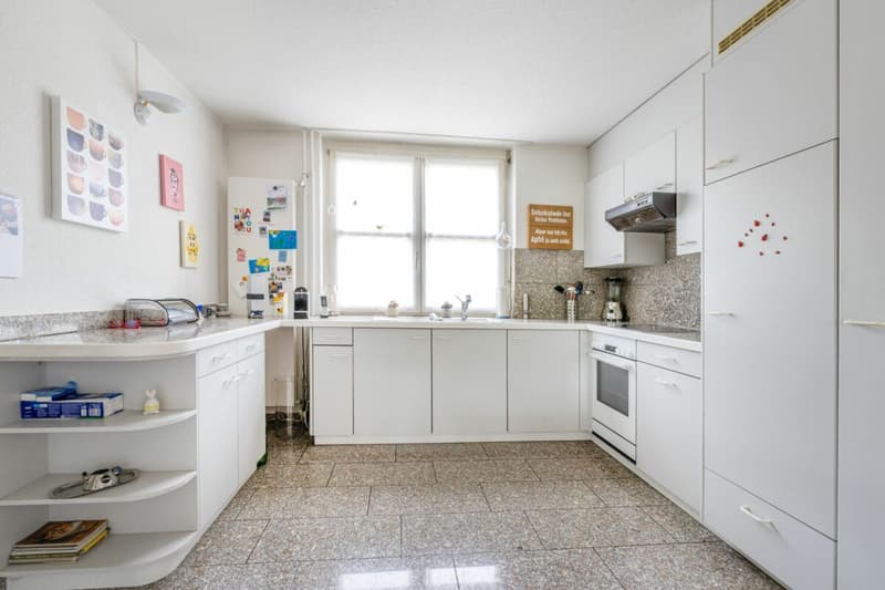 4.5-Zimmer-Eckhaus mit Ausbaupotenzial, grossem Garten und steuergünstiger Wohnlage in Seuzach (8)
