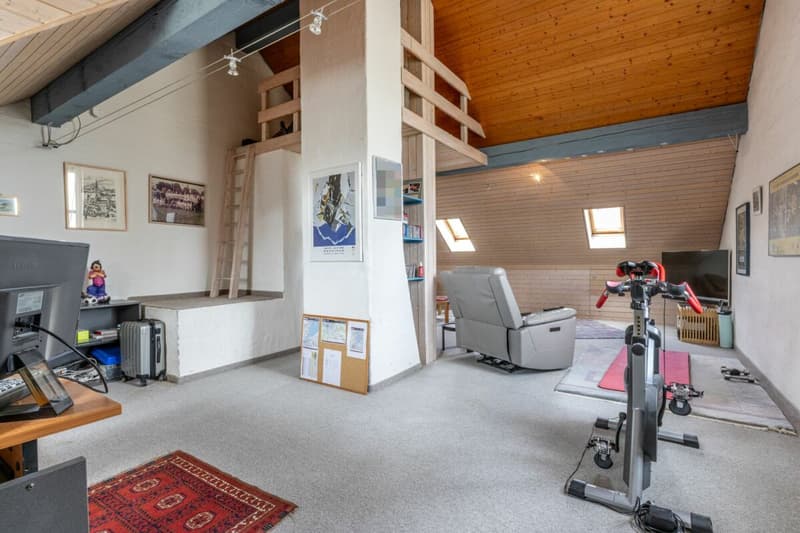 4.5-Zimmer-Eckhaus mit Ausbaupotenzial, grossem Garten und steuergünstiger Wohnlage in Seuzach (25)