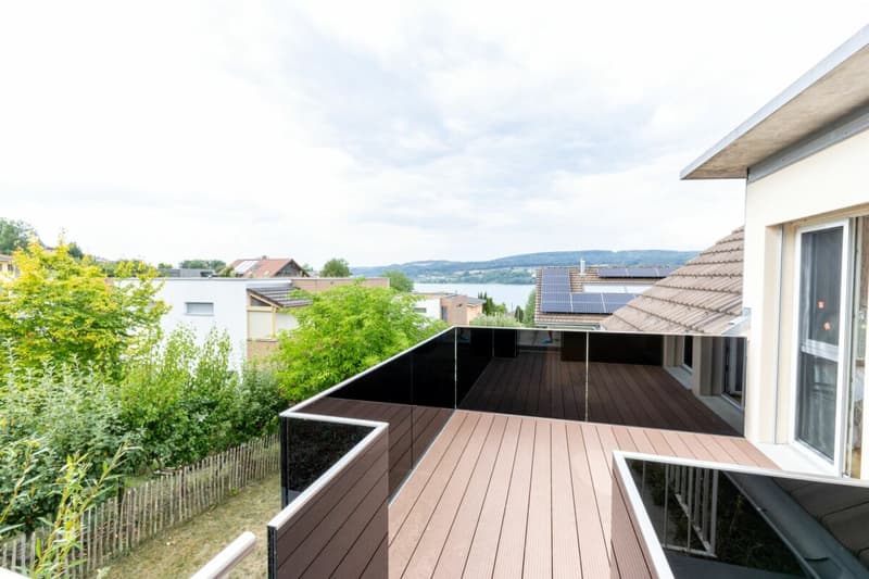 Freihstehendes 6.5-Zimmer-Einfamilienhaus mit Seesicht (17)