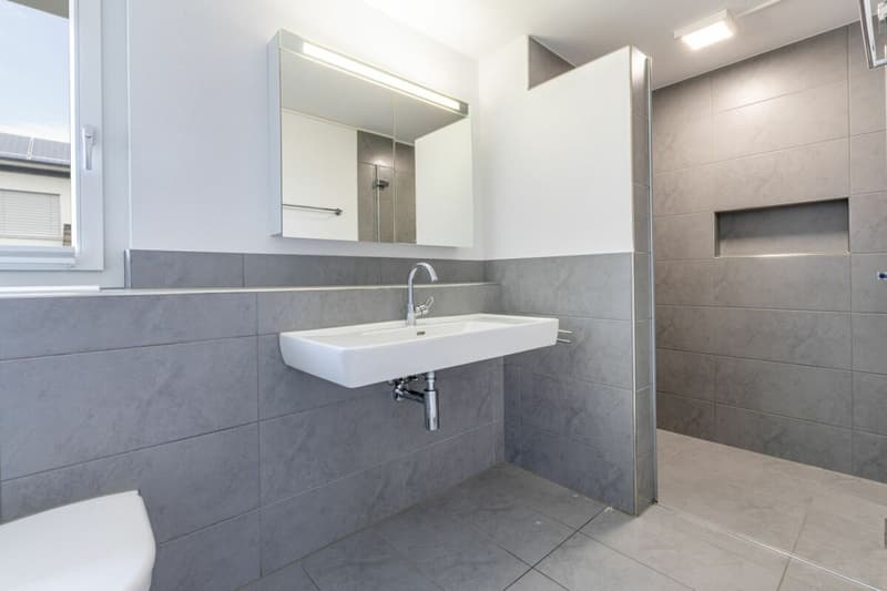 Freihstehendes 6.5-Zimmer-Einfamilienhaus mit Seesicht (12)