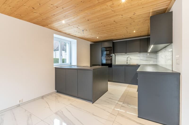 Freistehendes 7.5-Zimmer-Einfamilienhaus an zentraler Lage (4)