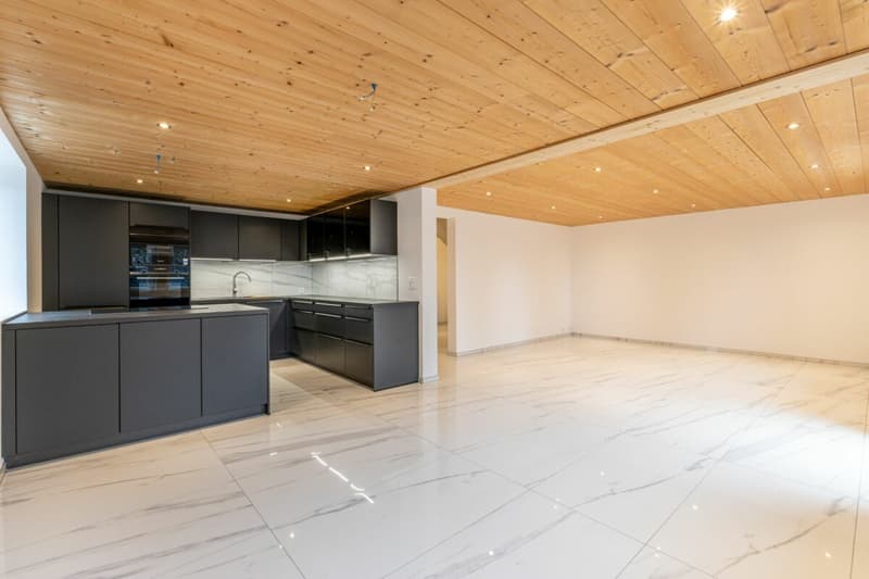 Freistehendes 7.5-Zimmer-Einfamilienhaus an zentraler Lage (5)