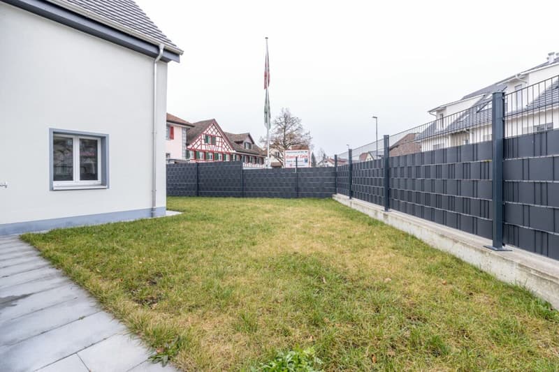 Freistehendes 7.5-Zimmer-Einfamilienhaus an zentraler Lage (32)
