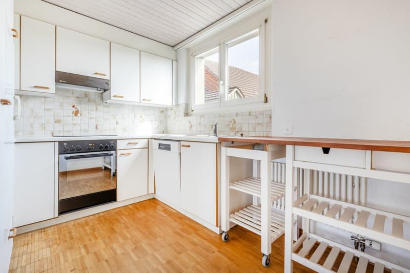 Charmante 3.5-Zimmer-Dachwohnung mit grosszügigem Gartenbereich (11)