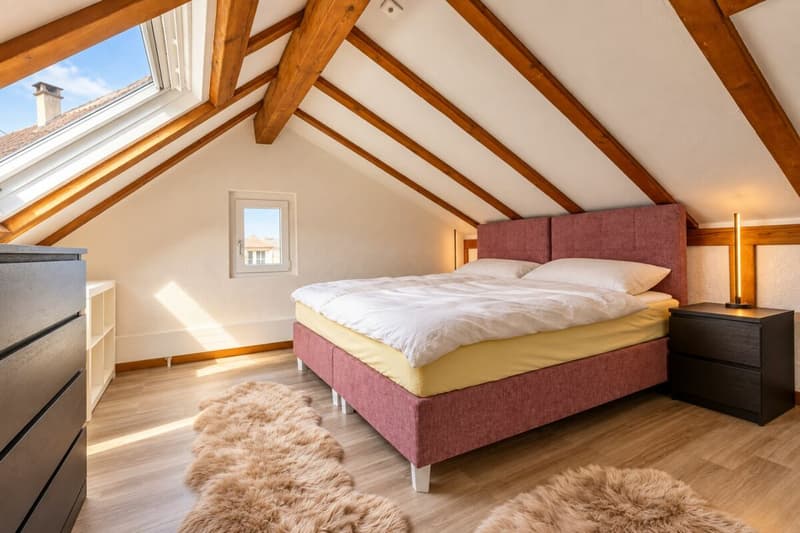 2.5-Zimmer-Maisonettewohnung mit eigenem Sitzplatz und einem Aussenparkplatz (7)