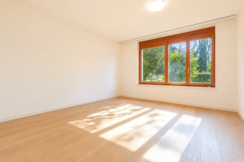 4.5-Zimmer-Gartenwohnung mit Weitsicht ins Grüne (5)