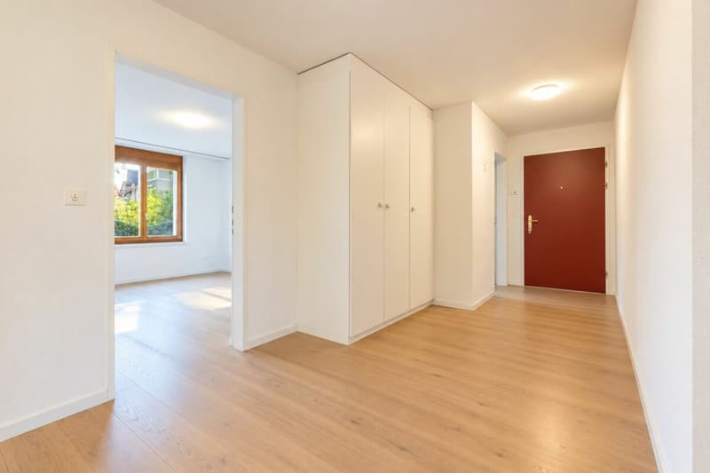 4.5-Zimmer-Gartenwohnung mit Weitsicht ins Grüne (8)