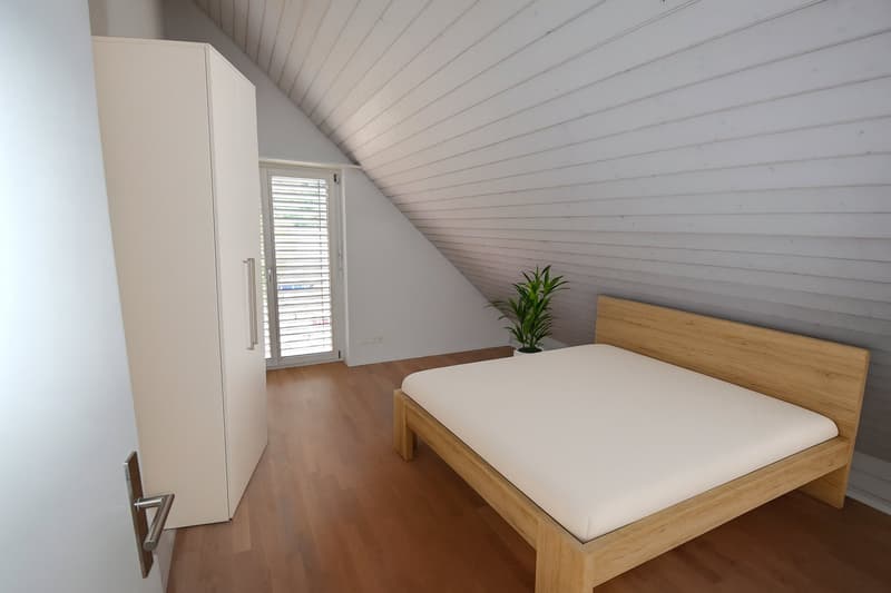 *** Very centrally located 5.5 room attic maisonette apartment *** (14)
