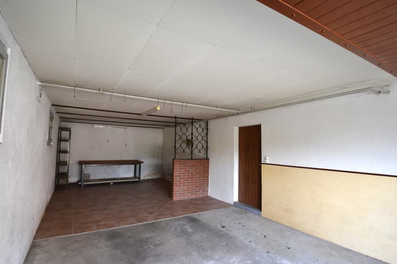 Einfamilienhaus mit herrlichem Grundstück und Ausbaupotenzial (35)