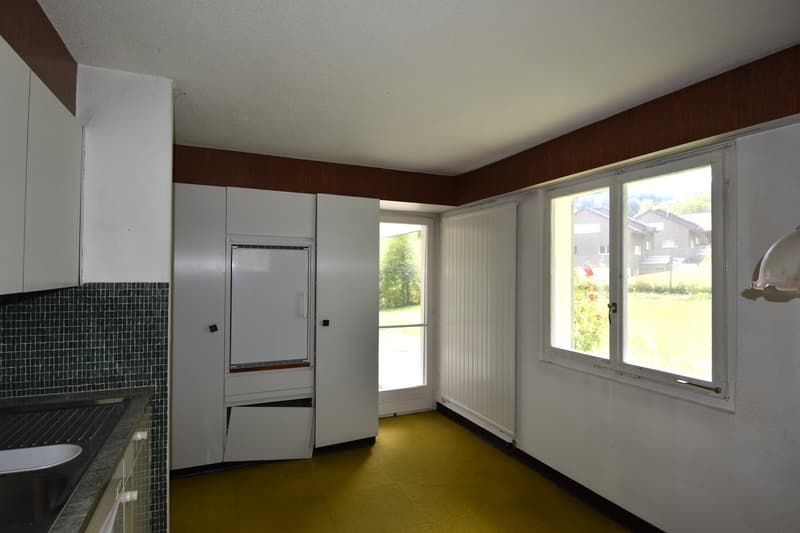 Einfamilienhaus mit herrlichem Grundstück und Ausbaupotenzial (14)