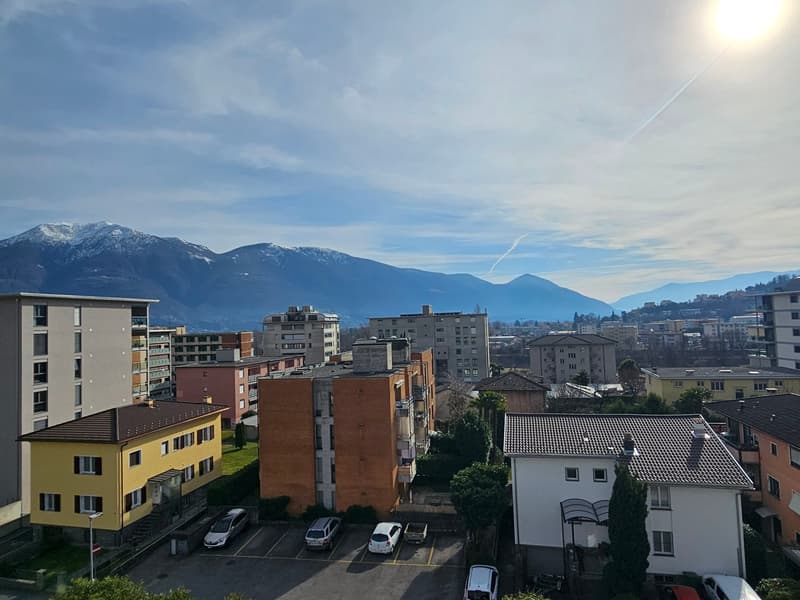 Splendido appartamento 4.5 locali con vista sulle montagne a Solduno (10)