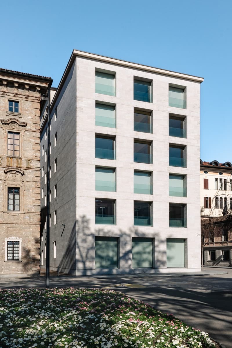 LUGANO CENTRO - Spazio commerciale con vetrina (6)