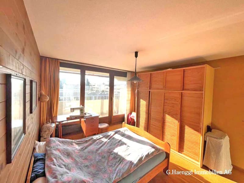 Helle 3 1/2 Zimmer-Wohnung mit zwei grossen Balkonen (10)