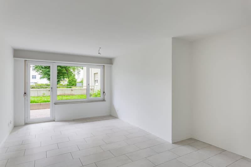 Appartement rénové de 4.0 pièces avec espace de jardin à Zürich-Altstetten (3)