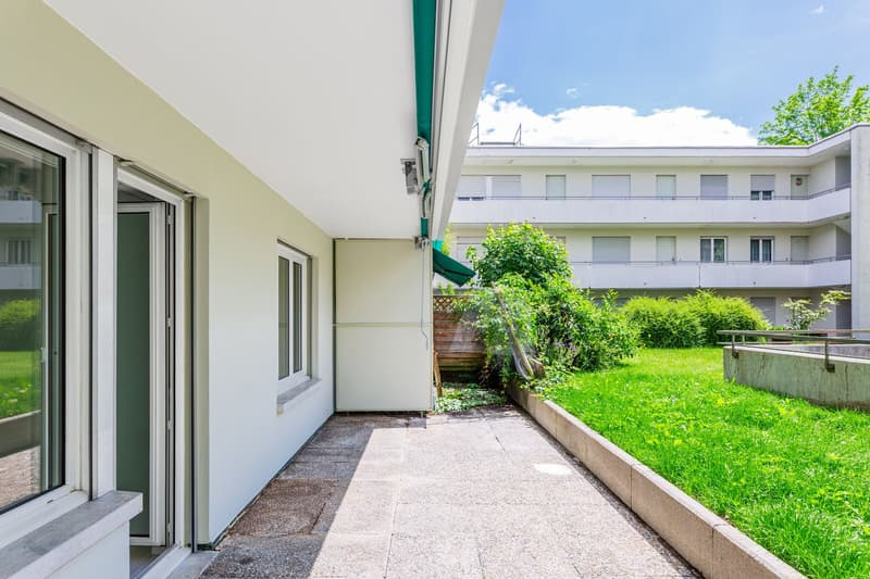 Appartement rénové de 4.0 pièces avec espace de jardin à Zürich-Altstetten (10)