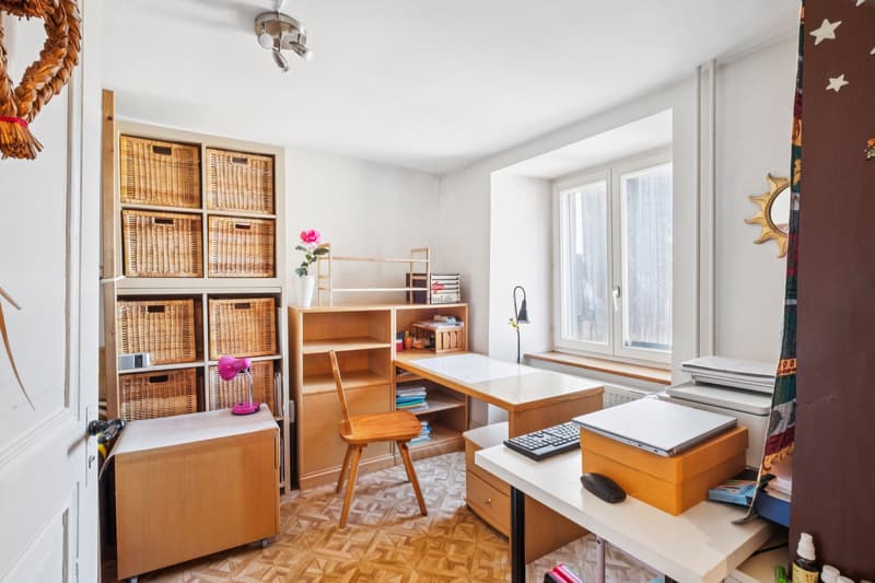 Zimmer - Büro / Chambre - bureau