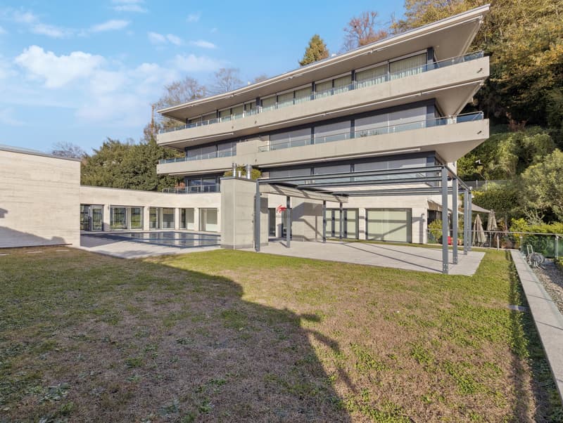 Ikonisches Penthouse mit Dachterrasse und Seeblick (13)