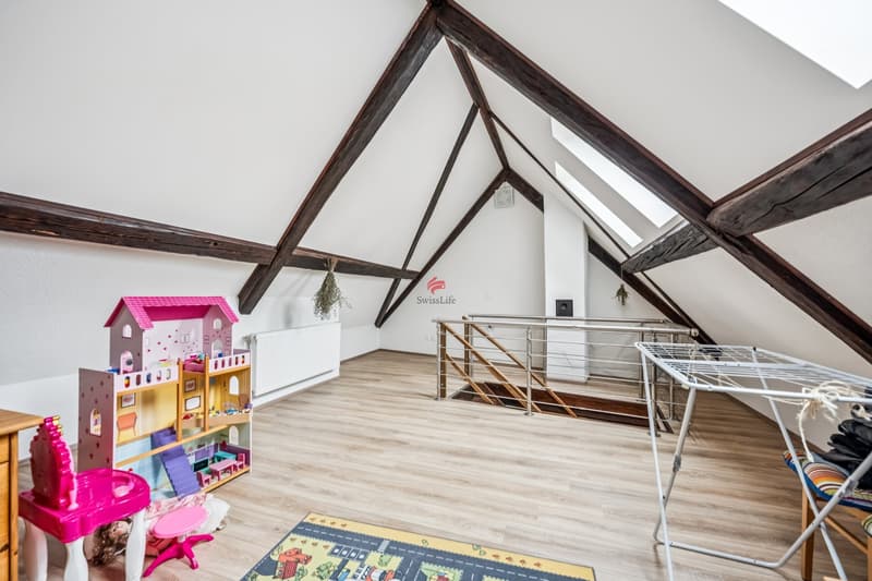Casa multifamiliare attraente con redditi locativi stabili (6)
