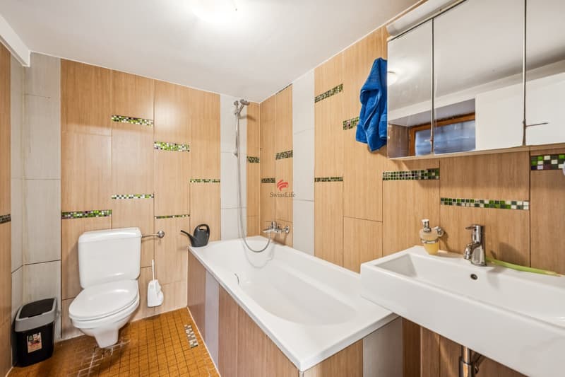 Casa multifamiliare attraente con redditi locativi stabili (4)