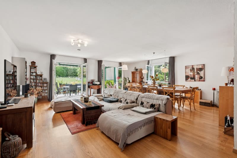 Spacious apartment in a quiet location with large garden + annex of 92 m² (3)