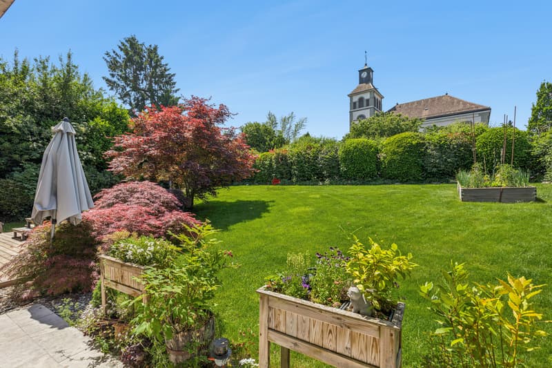 Spacious apartment in a quiet location with large garden + annex of 92 m² (11)