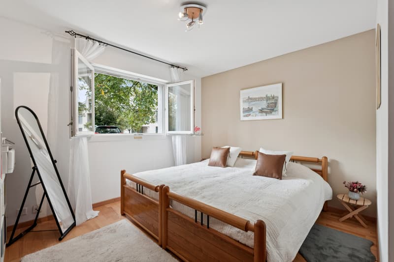 Spacious apartment in a quiet location with large garden + annex of 92 m² (7)