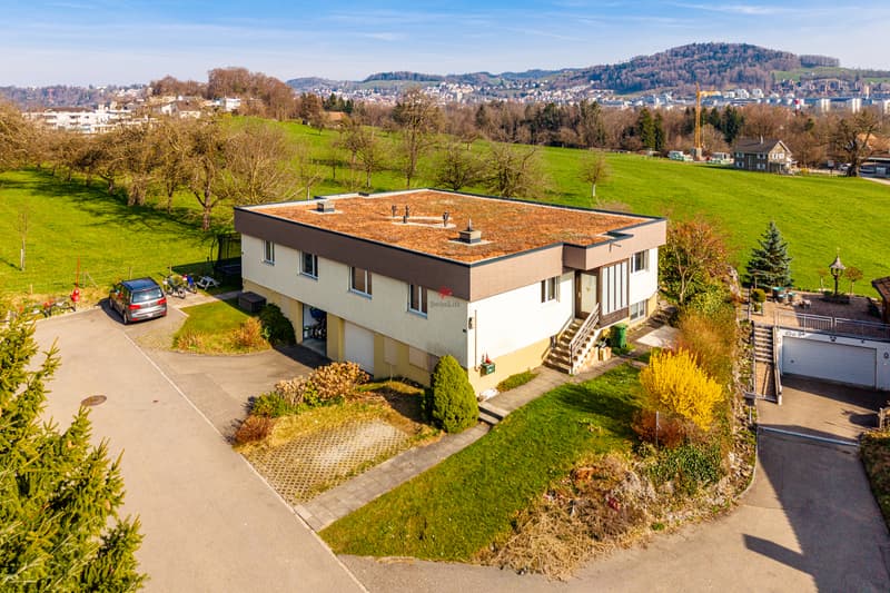 Detached double-family house with Alpstein view in a desirable location (2)