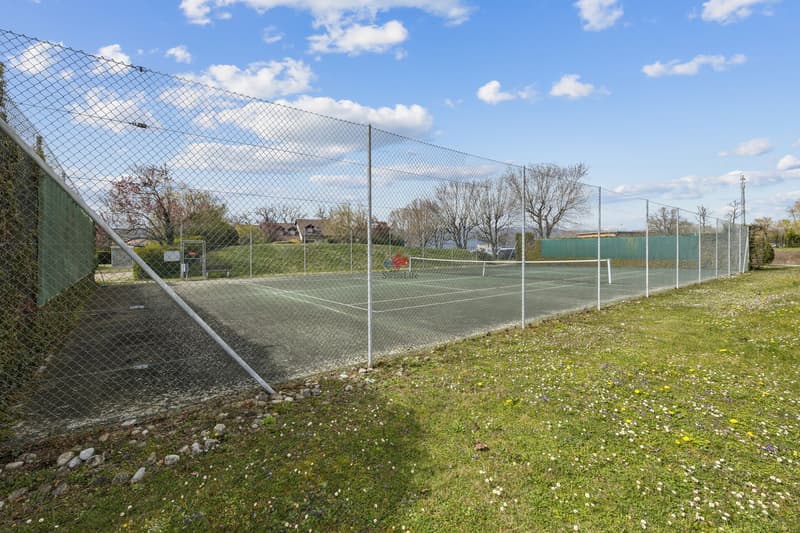 / Court de tennis