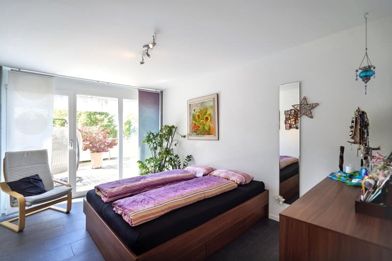 Schlafzimmer 1/4