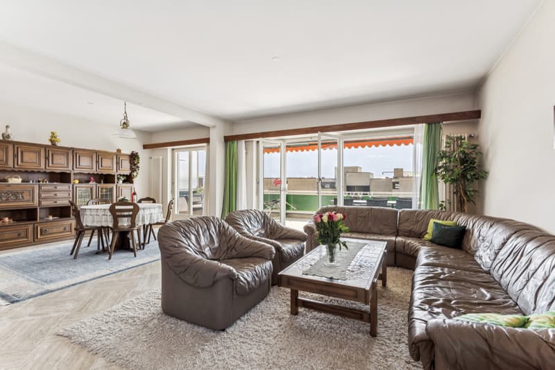 Für ein viertes Schlafzimmer trennen Sie das Esszimmer vom Wohnbereich ab / Per una quarta camera da letto, separare la sala da pranzo dalla zona giorno