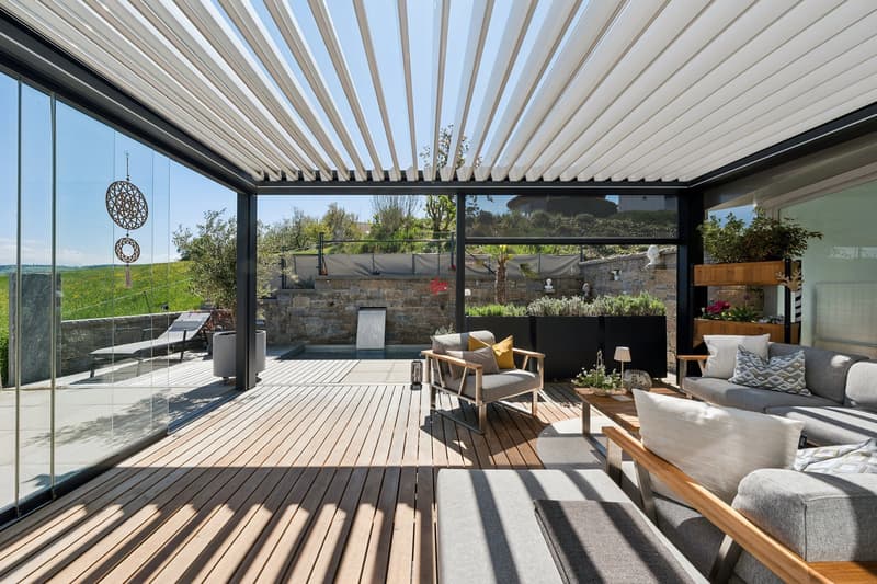Panoramic semi-detached house with lake and mountain views (2)
