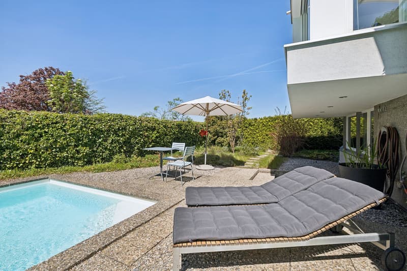 direkter Zugang über Zimmer 6 zum Pool