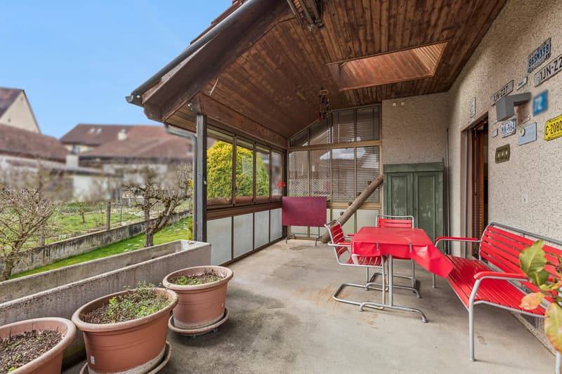 Single-family house with 3 residential units (8)