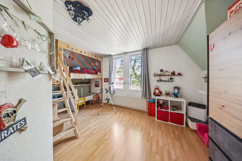 Top location for families - school and kindergarten nearby! (7)