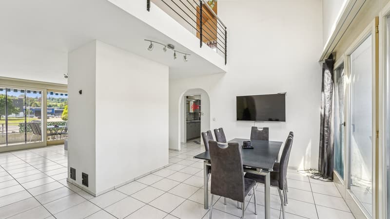 Maisonette spaziosa con 3 balconi e galleria aperta, sensazione di casa nella casa (3)