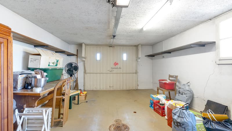 House with 2 apartments to renovate (10)