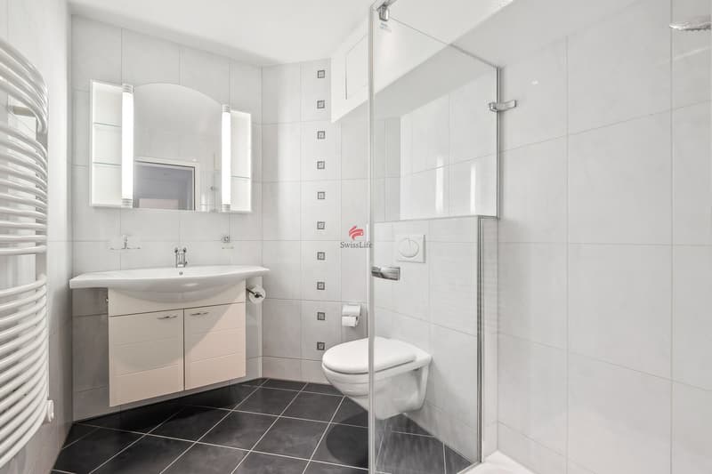 Modern elegance with a view of the green (9)
