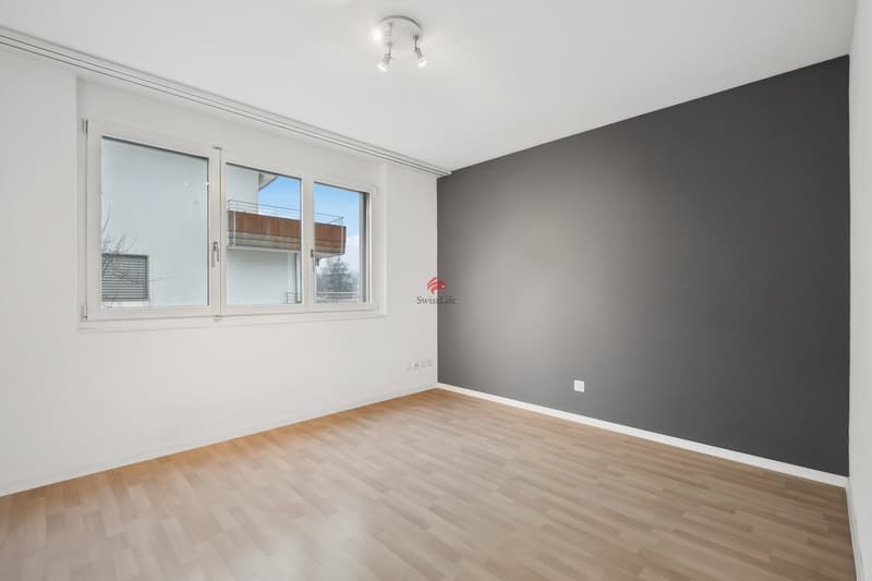 Modern elegance with a view of the green (7)
