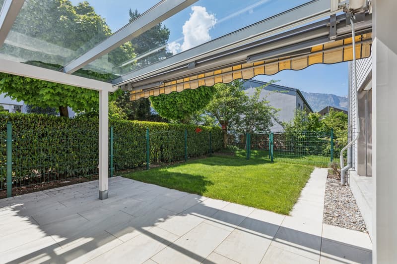 Family living space in a semi-detached house... in a prime location (3)
