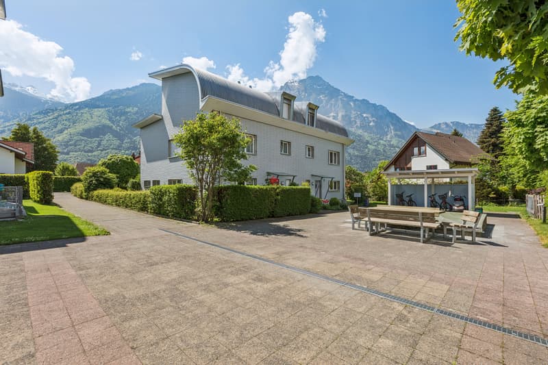 Family living space in a semi-detached house... in a prime location (10)