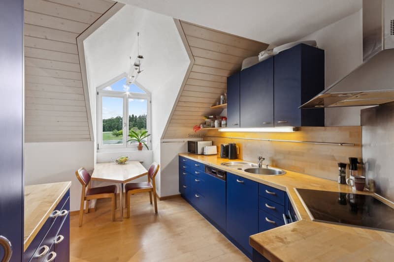 Penthouse Maisonette with a Far-Reaching View and Sunny Location (6)