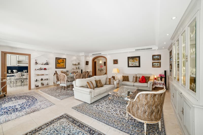 Elegantes Appartement von 160 m² im Herzen von Cologny (4)