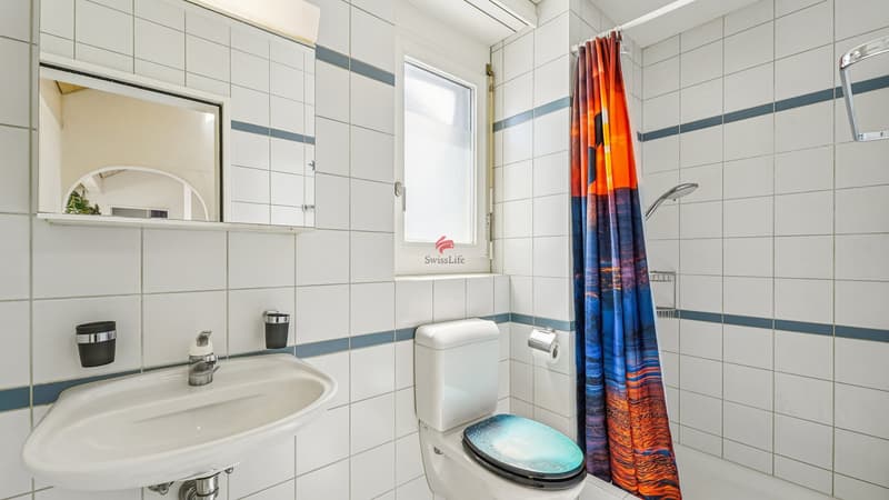 Ambiance maison dans une maison : grande maisonnette avec 3 balcons et galerie ouverte (10)