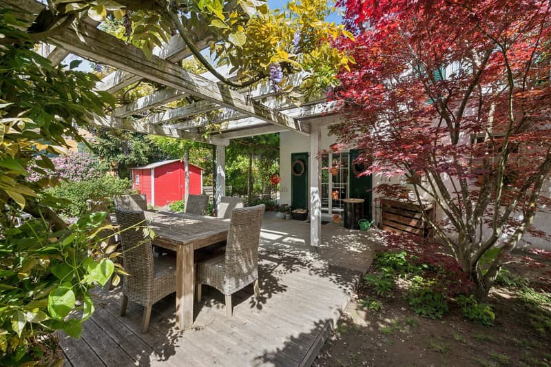 Garden Magic and Joie de Vivre - Your Stylish Oasis (11)