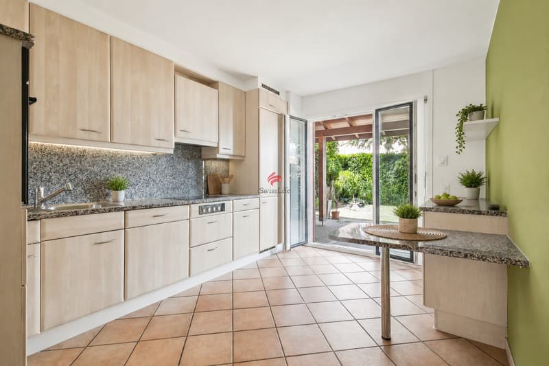 / Cucina abitabile con accesso alla terrazza