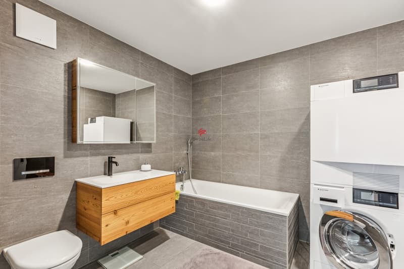 Espace de vie familial moderne... dans un emplacement idéal ! (12)