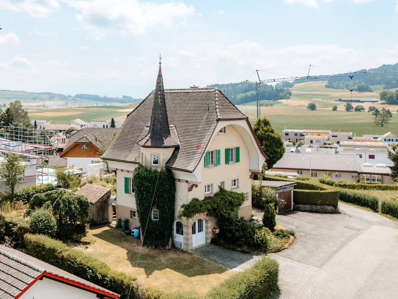 Historischer Charme mit Baulandreserven (1)