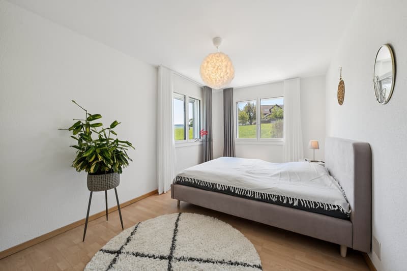 Panorama Doppeleinfamilienhaus mit See- und Bergsicht (9)